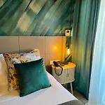 Be One - By Mhmb Hospitality 3* كالداس دا راينها
