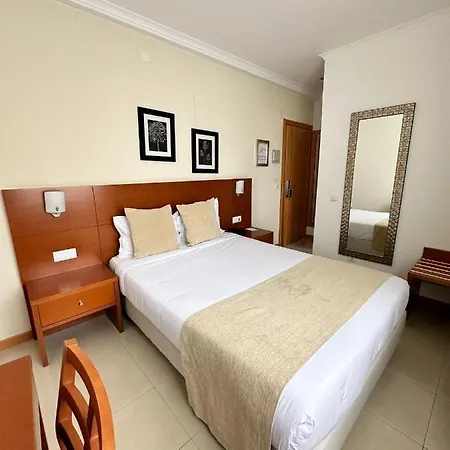 Be One Hotel Caldas Da Rainha - By Mhmb Hospitality 3*