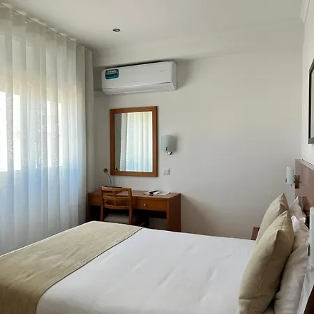 Be One - By Mhmb Hospitality Hotel Caldas Da Rainha