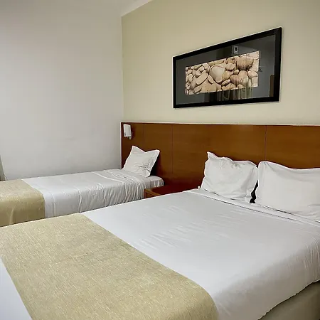 Be One Hotel Caldas Da Rainha - By Mhmb Hospitality Отель Калдаш-да-Раинья