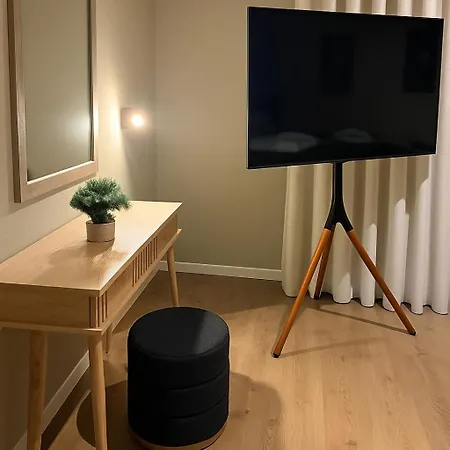 Отель Be One Hotel Caldas Da Rainha - By Mhmb Hospitality 3*