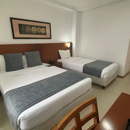 Be One Hotel Caldas Da Rainha - By Mhmb Hospitality Отель