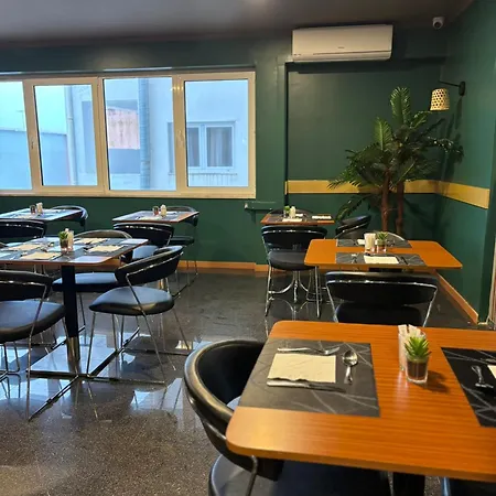 Be One Hotel Caldas Da Rainha - By Mhmb Hospitality Отель 3*