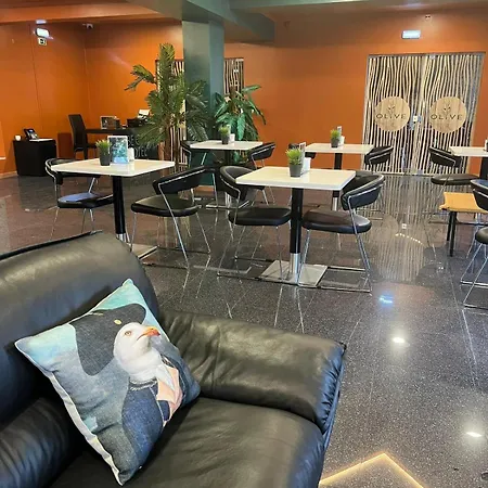Be One Hotel Caldas Da Rainha - By Mhmb Collection 3* 칼다스하이냐