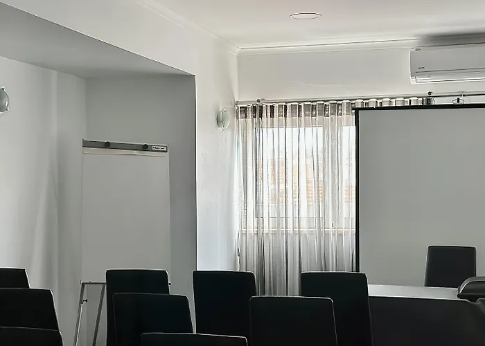 Отель Be One Hotel Caldas Da Rainha - By Mhmb Hospitality