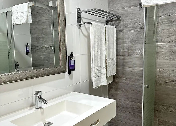 Be One Hotel Caldas Da Rainha - By Mhmb Hospitality 3*