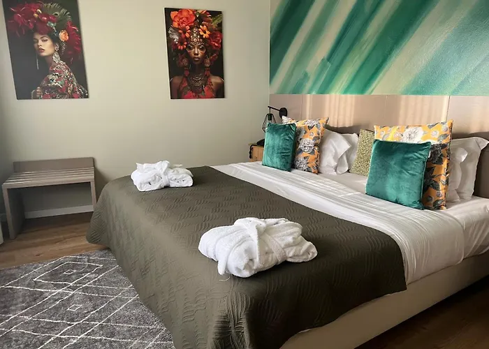 Be One - By Mhmb Hospitality Hotel